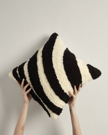 Zebra Fauna Pillow - Form&Seek